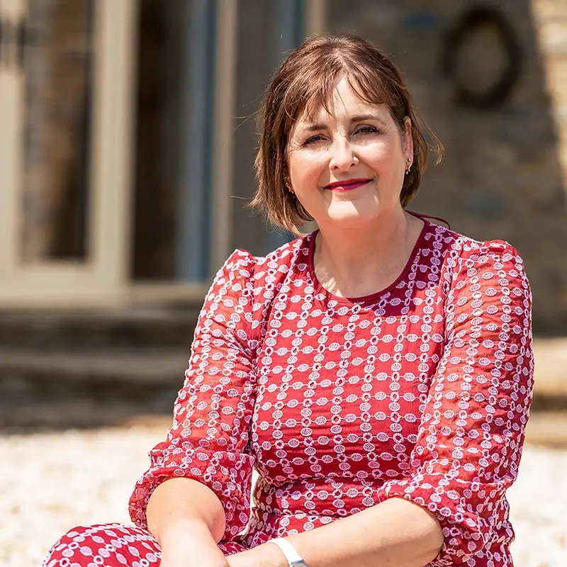 Alicen Dines, independent celebrant