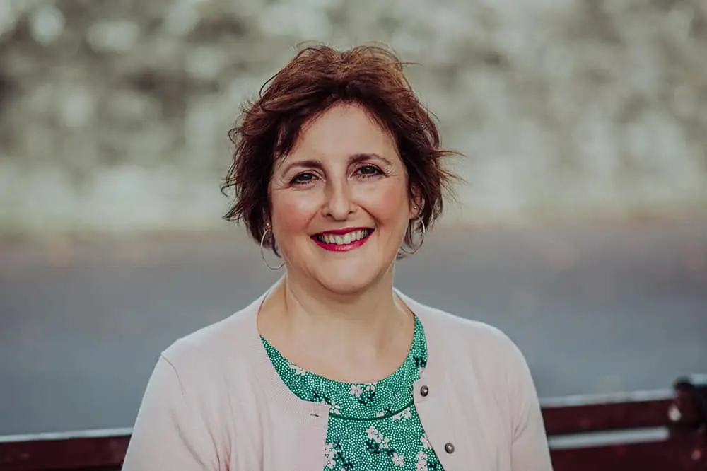 Alicen Dines, independent celebrant